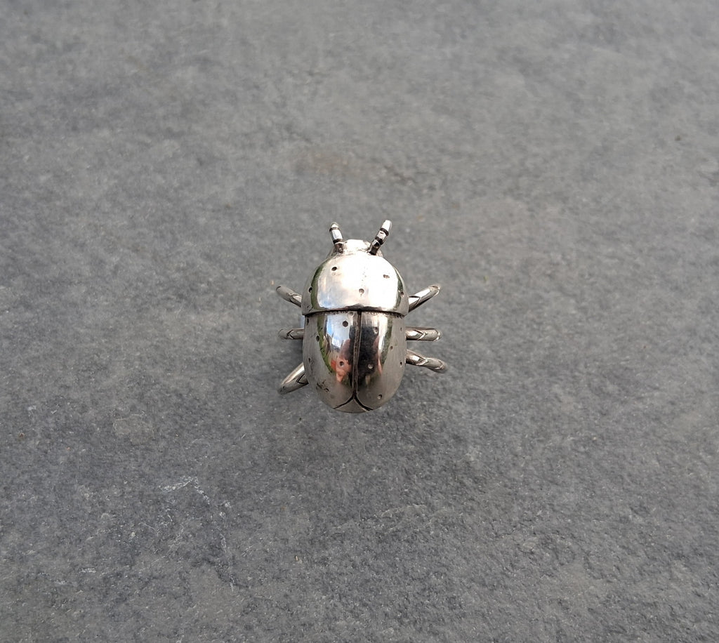 Bobby the beetle ring
