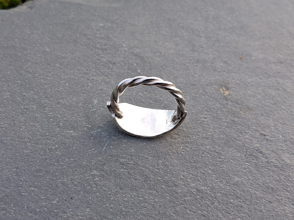 Leaf ring