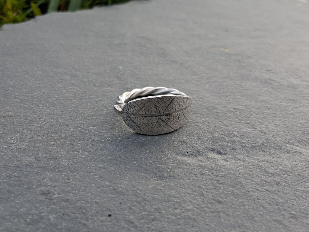 Leaf ring