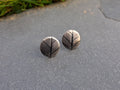 Leaf stud earrings