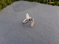 Adjustable vine ring