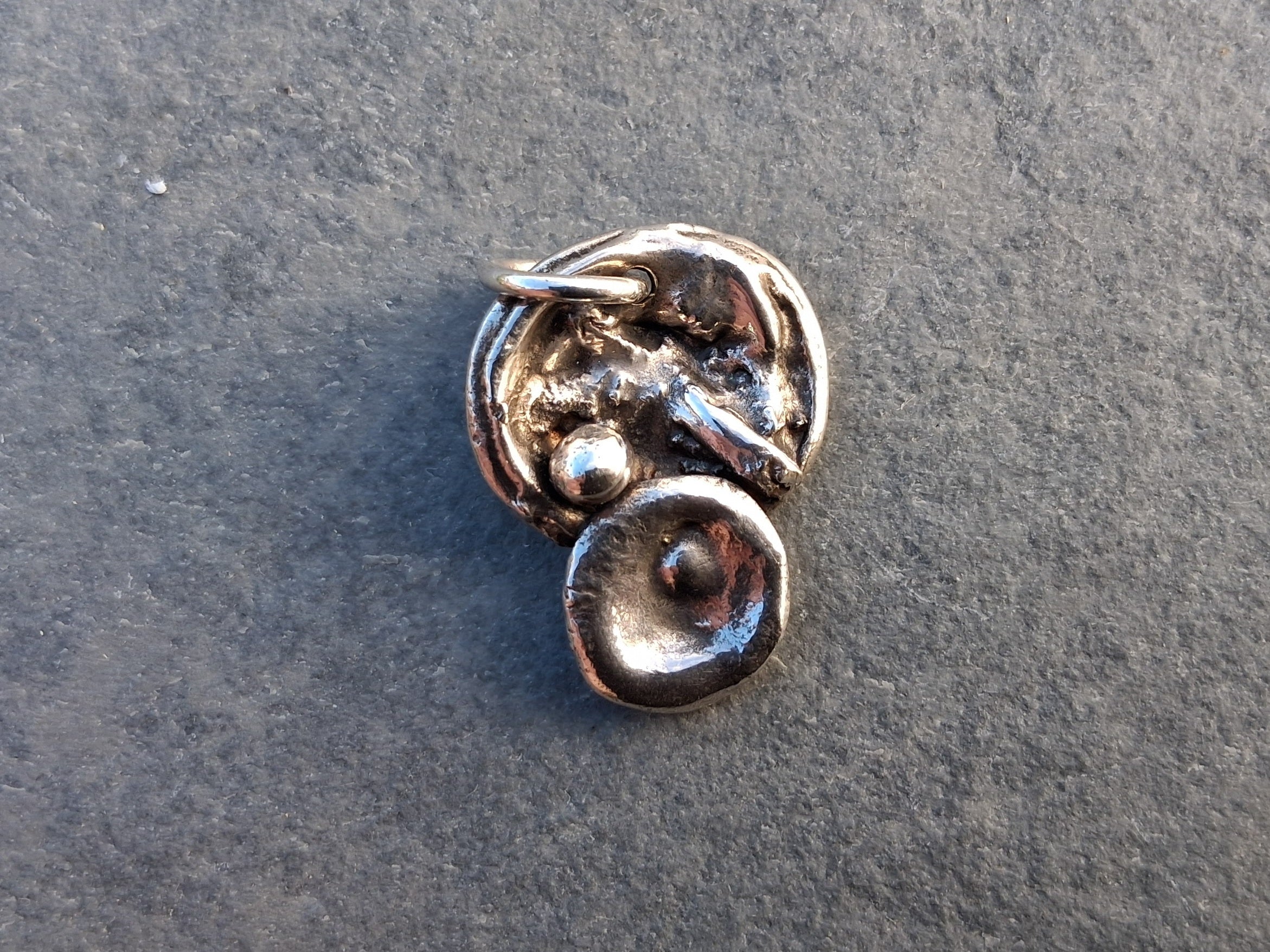 Water cast pendant