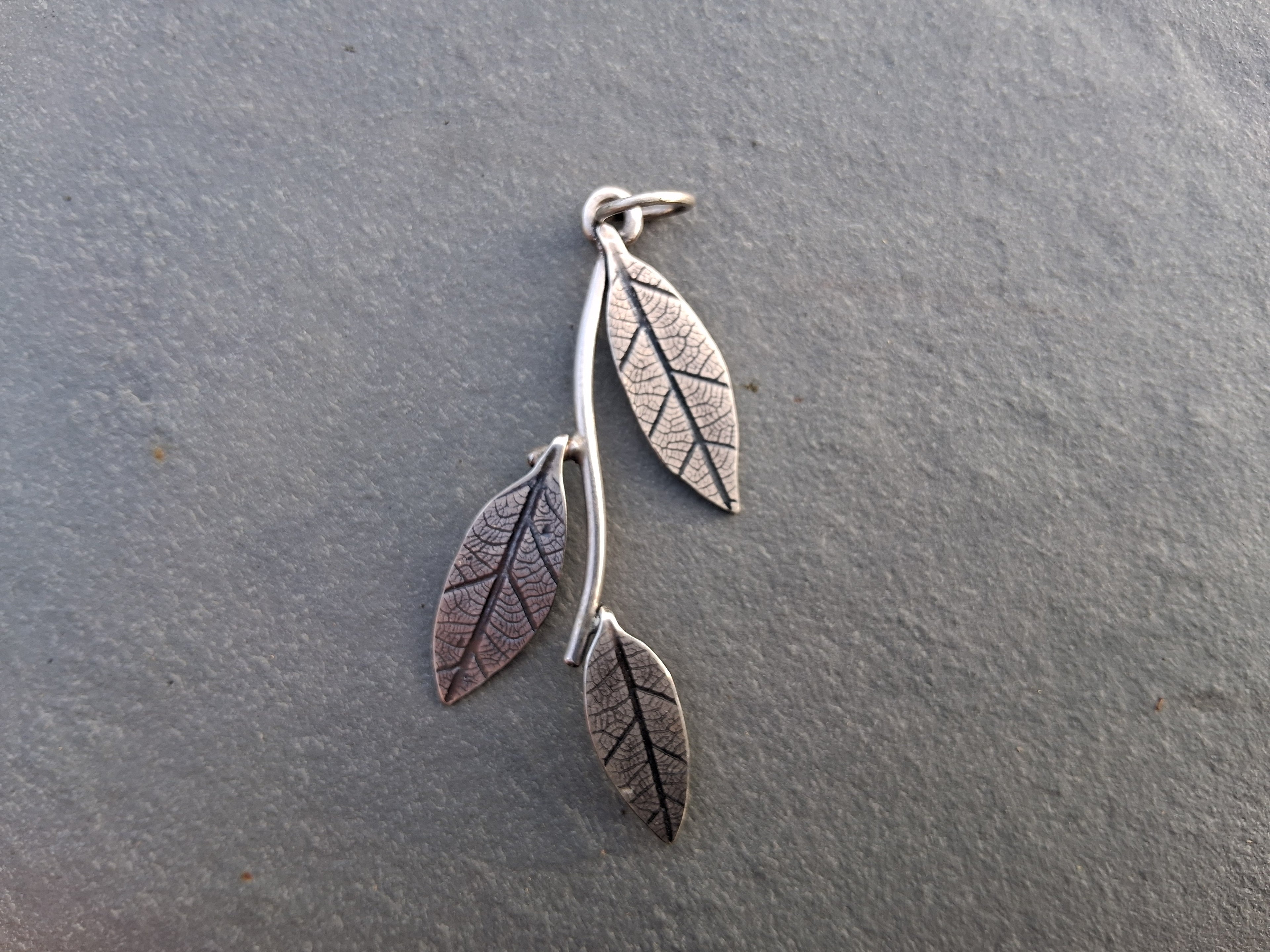 Branch pendant