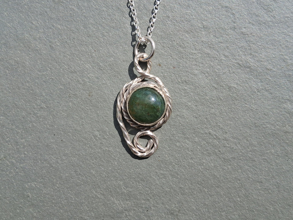 Twisted moss agate pendant