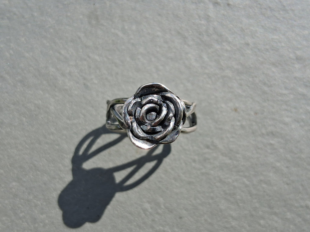 Sterling silver platted rose ring