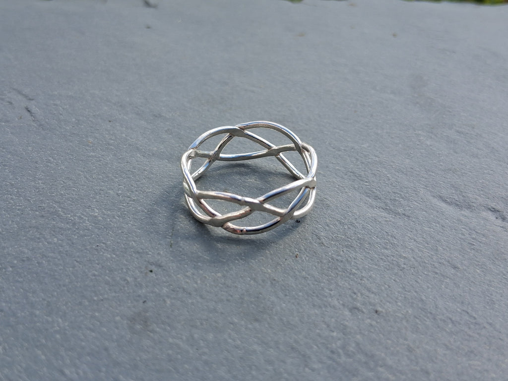 platted wire ring
