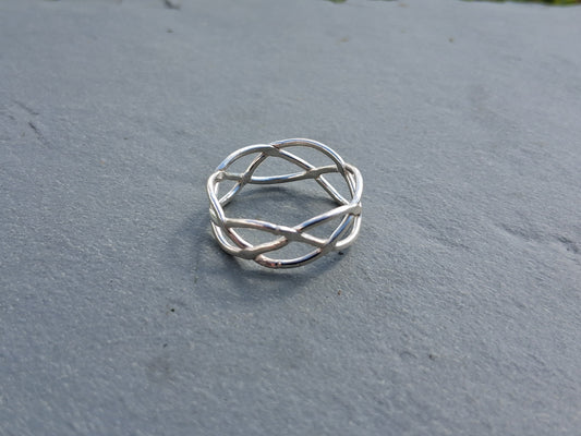 Plaited Wire Ring