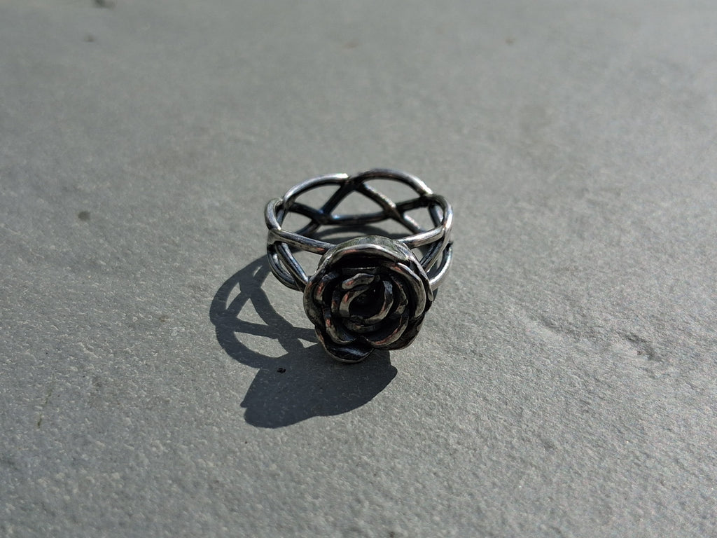 Sterling silver platted rose ring