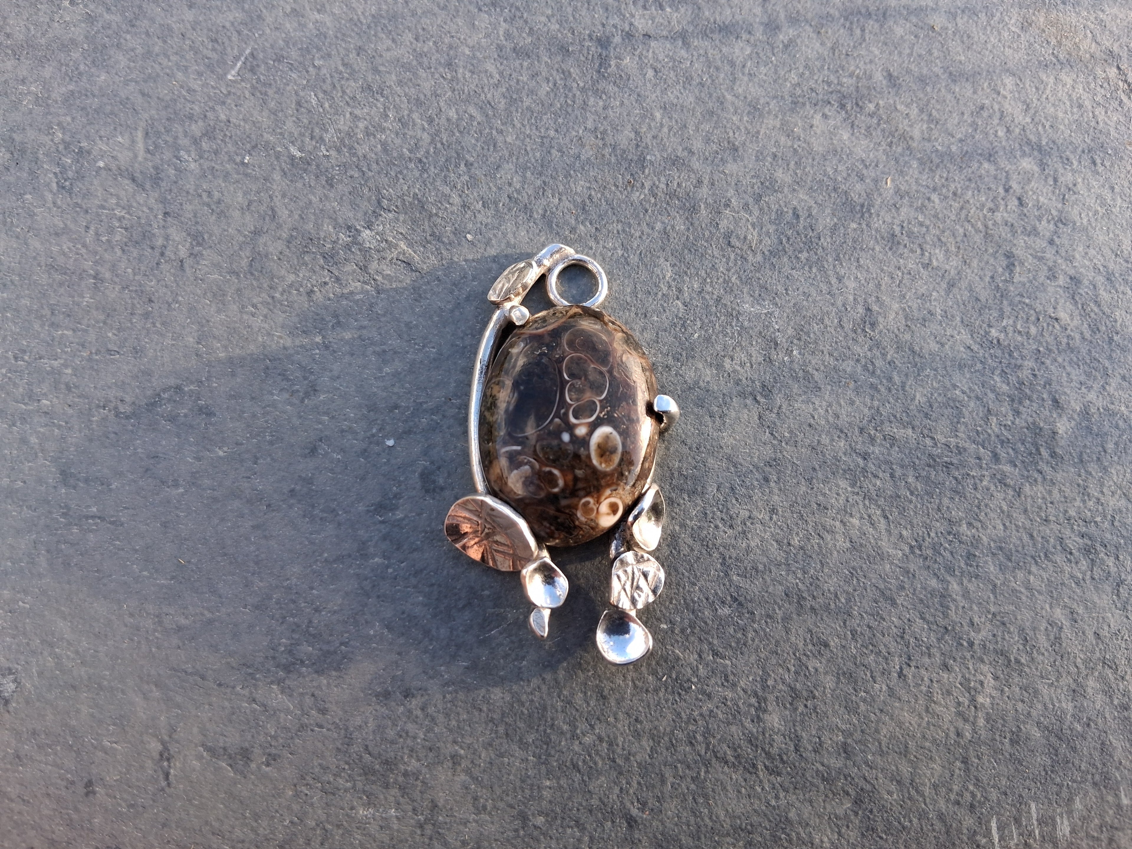 Turtella agate pendant