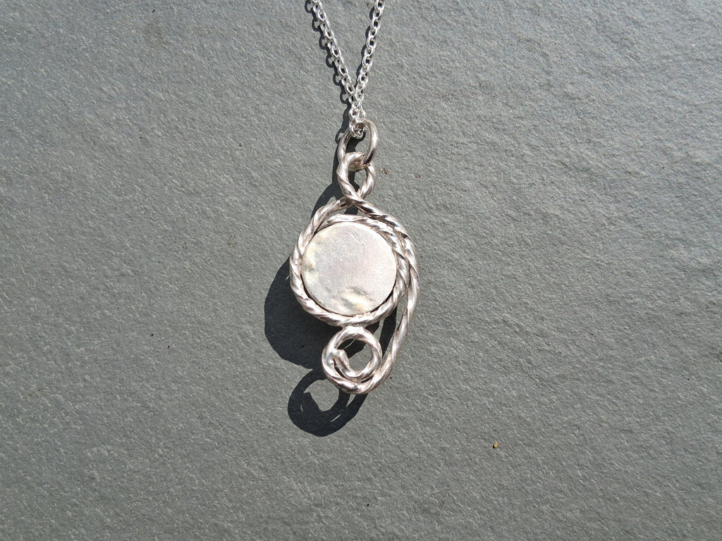 Twisted moss agate pendant